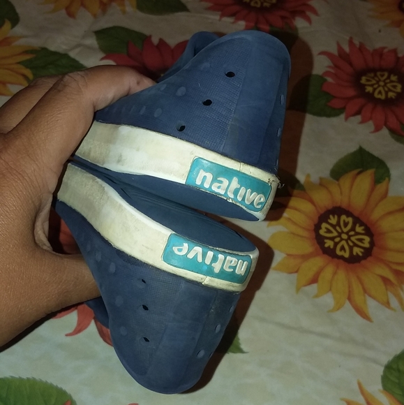 Native Shoes - Picture 6 of 8